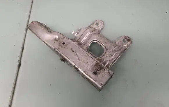 Radiator support slam panel bracket