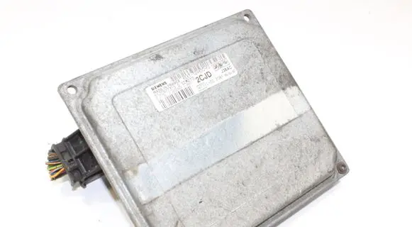 Ford Fiesta Engine control unit/module 6S6112A650FD