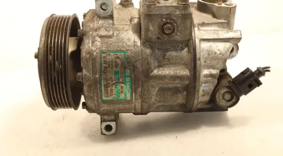 Seat Altea Air conditioning (A/C) compressor (pump) 8676F