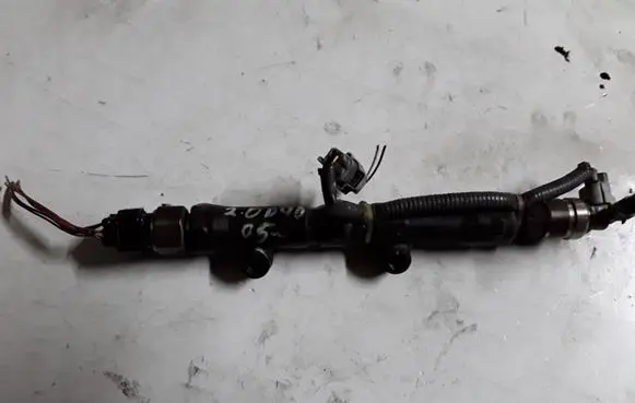 Toyota Avensis T250 Fuel main line pipe