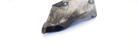 Volkswagen PASSAT B5.5 Engine mounting bracket 8D0199307P