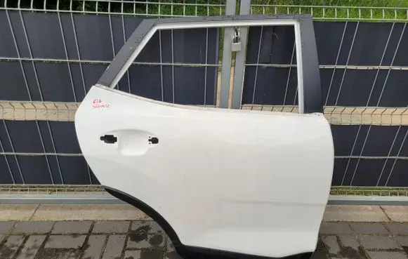 KIA Stonic Rear door