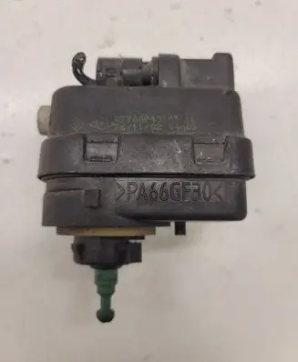 Headlight level adjustment motor