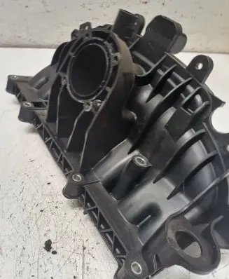 Ford Focus Intake manifold BM5G9424DC