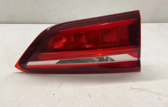 BMW X1 F48 F49 Tailgate rear/tail lights 7350697 F03579000F 30092016
