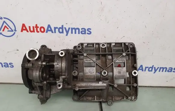BMW 5 E60 E61 Oil pump 7798014 11417798014 7810451
