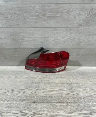BMW 1 E82 E88 Rear/tail lights 4869810
