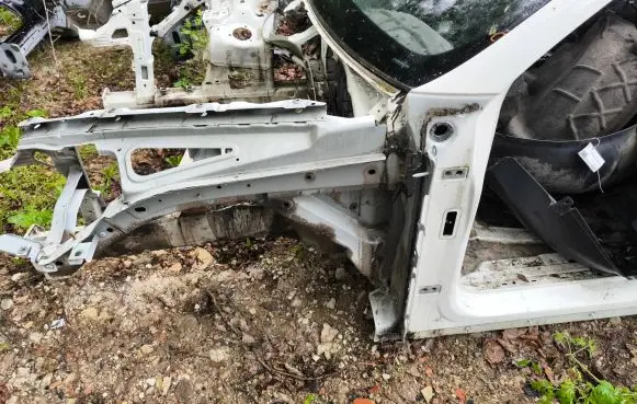 Front quarter panel
