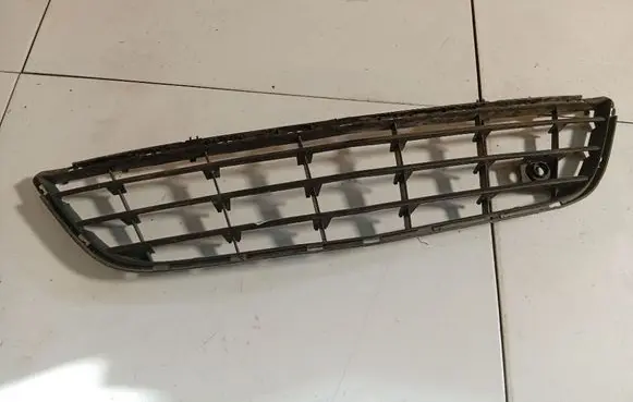 Opel Corsa D Front bumper lower grill 475498858A