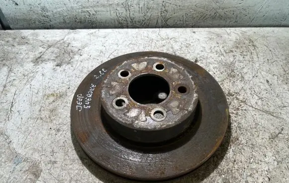Jeep Cherokee Front brake disc