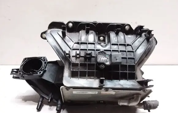 Volkswagen Golf VI Intake manifold 03F145749C 03C29711AD