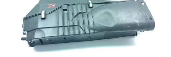 Mercedes-Benz E W211 Air filter box A6460900601