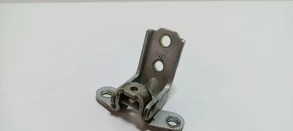 KIA Sorento Front door lower hinge 793202B010