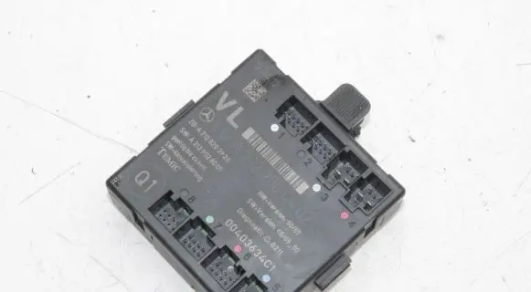 Mercedes-Benz C W204 Door control unit/module A2129004402