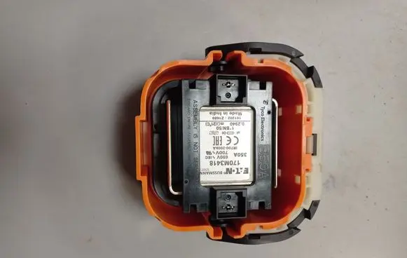 Chrysler Pacifica Fuse 170M3418 1703418 161202