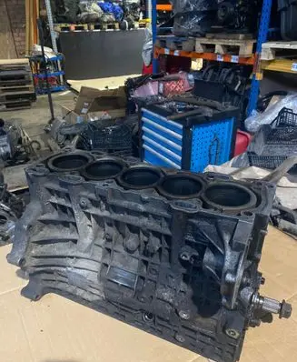 Volvo XC90 Engine block 08653865 2526611 D5244T