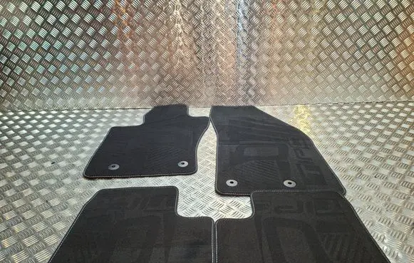Fiat Tipo Car floor mat set S25099044 50927829