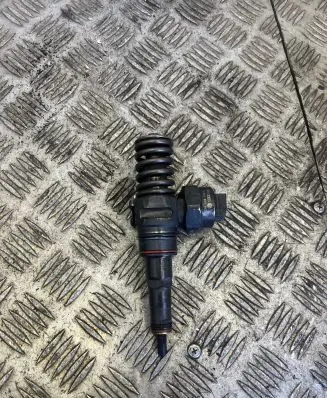 Ford Galaxy Fuel injector 038130073F