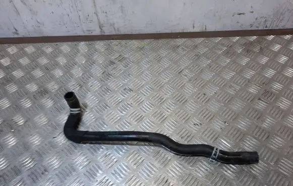 BMW 6 F12 F13 Engine coolant pipe/hose 9113171