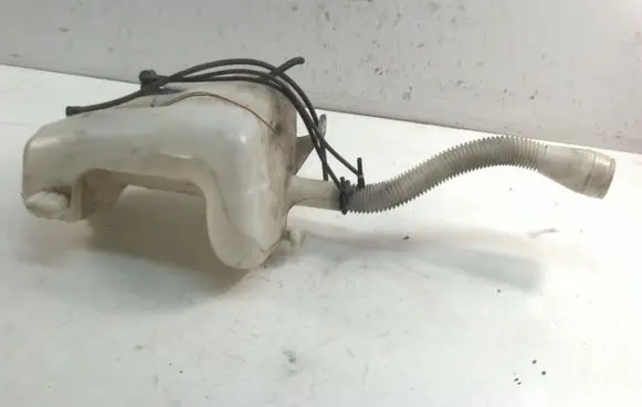 Citroen Berlingo Windshield washer fluid reservoir/tank 9681875380
