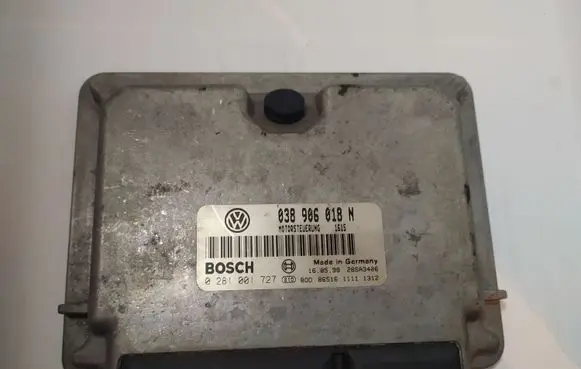 Volkswagen Golf IV Engine control unit/module 0281001727 038906018N