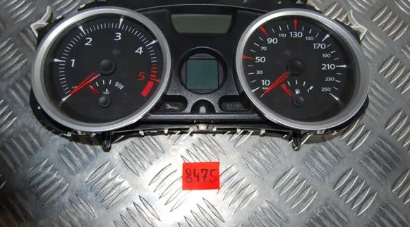 Renault Megane II Speedometer (instrument cluster) 8200408798