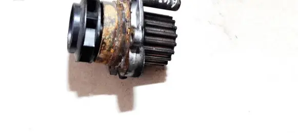Volkswagen PASSAT B6 Water pump 038121031F 038121019D
