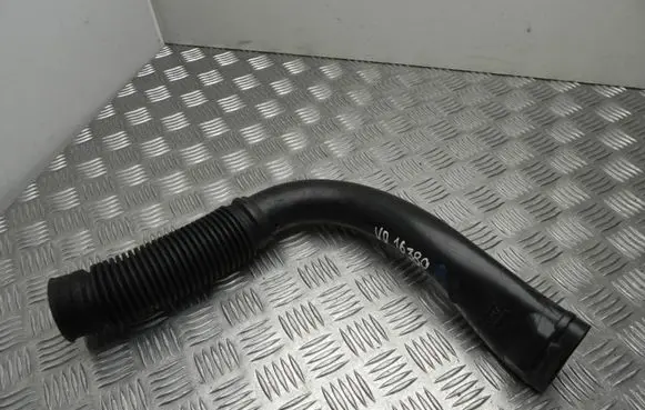 Dacia Sandero Air intake hose/pipe 8200238305C VD16380