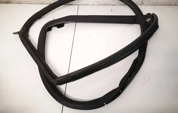 Tesla Model S Rubber seal rear door tmspt04 tmsp-t04