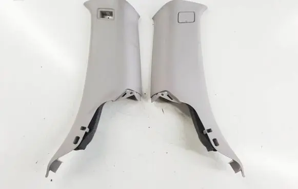 Volvo V70 (D)pillar trim (top) 