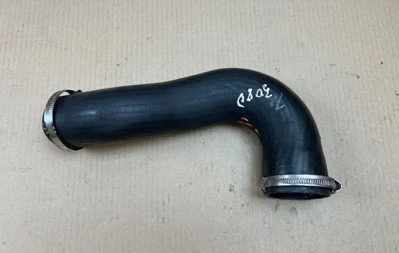 Volkswagen Amarok Intercooler hose/pipe