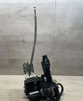 KIA Sportage Front door lock 813103U000