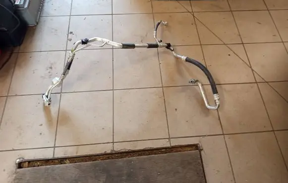 KIA Niro Air conditioning (A/C) pipe/hose 