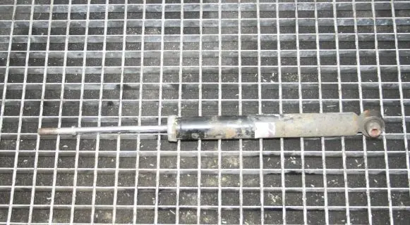 Toyota Avensis T270 Rear shock absorber/damper 4853005373