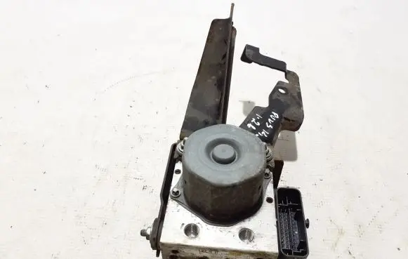 Nissan Pulsar ABS Pump 476603ZL0B
