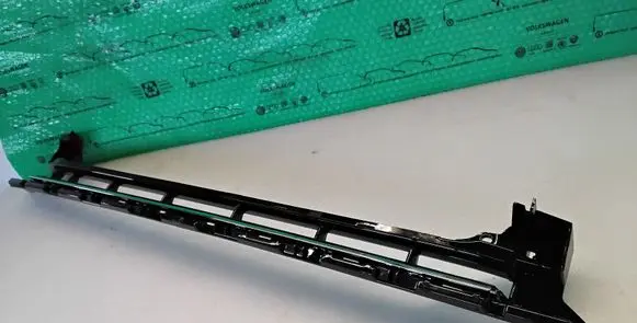 Front bumper lower grill