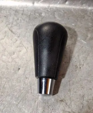 Mazda 5 Gear lever shifter trim leather/knob 