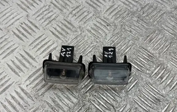 Toyota Avensis T270 Number plate light 8127002131