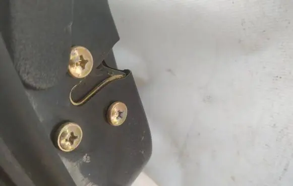 Chevrolet Kalos Rear door lock