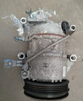 Toyota Auris E180 Air conditioning (A/C) compressor (pump) 4472806600
