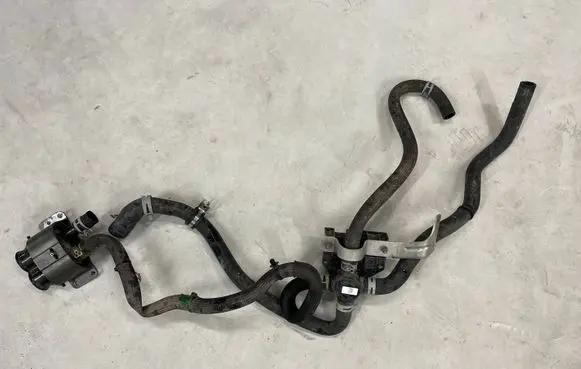 Tesla Model S Engine coolant pipe/hose 100311700H 600737000E