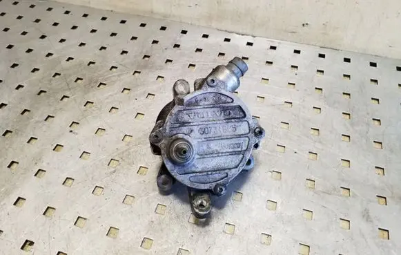 Volvo XC70 Vacuum pump 30731825