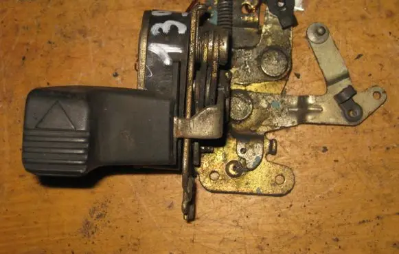 Fiat Uno Front door lock
