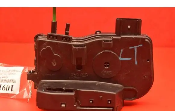 Hyundai i40 Rear door lock