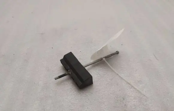 Battery bracket