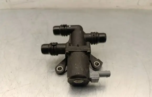 Peugeot 2008 II Electric auxiliary coolant/water pump 9829266280