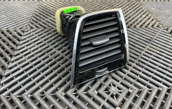 Volvo XC90 Dashboard side air vent grill/cover trim 31363722