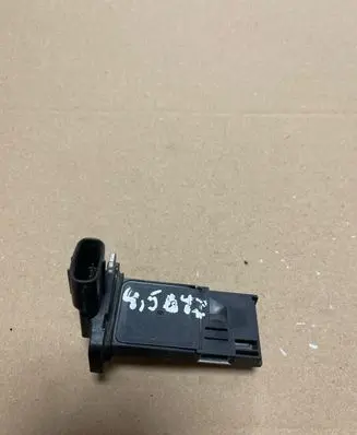 Toyota Land Cruiser (J200) Mass air flow meter 2220451010