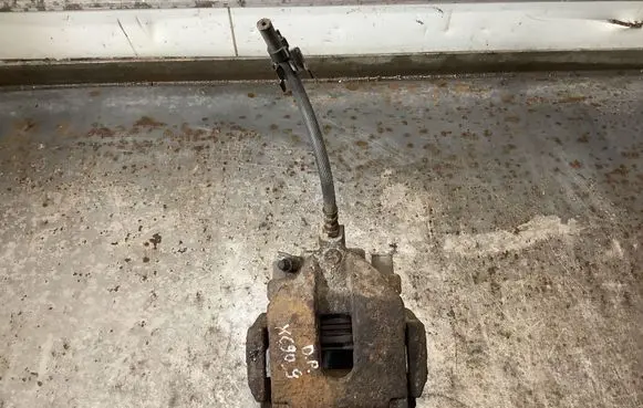 Volvo XC90 Rear brake caliper 