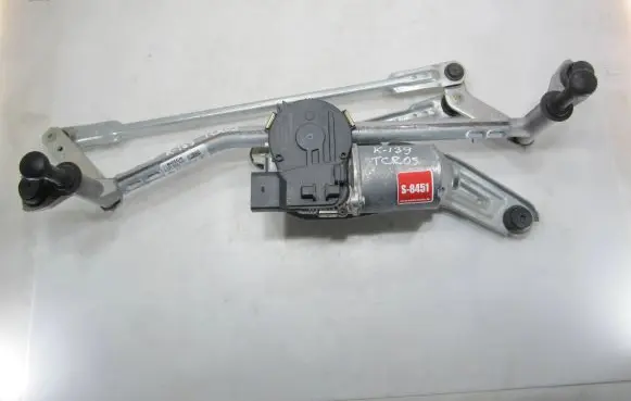 Volkswagen T-Cross Front wiper linkage and motor 2GM955119B 039024360A 0402202311